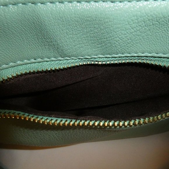 Cettu Italian Aqua Pebbled Leather Purse Handbag - Picture 4 of 7